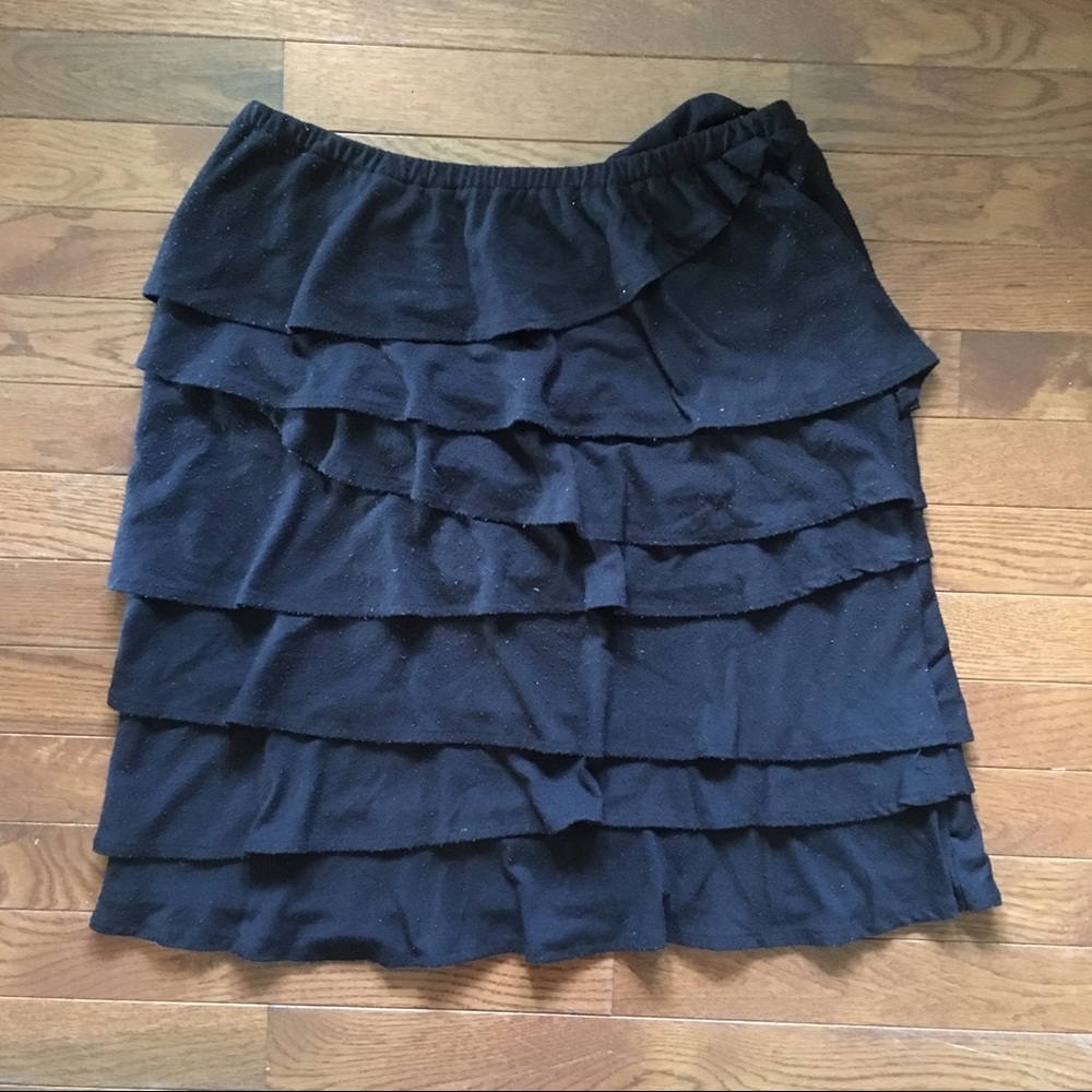 Merona knit ruffle skirt size M petite